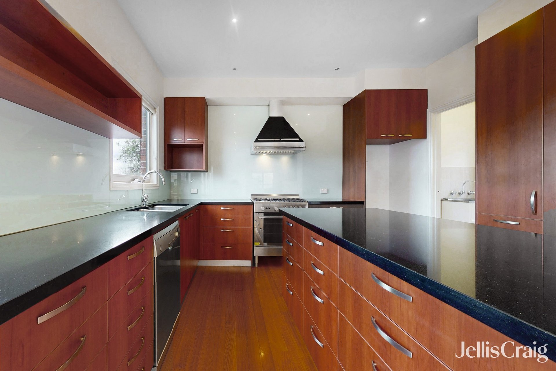 1B Oloughlan Street, Ormond image 2
