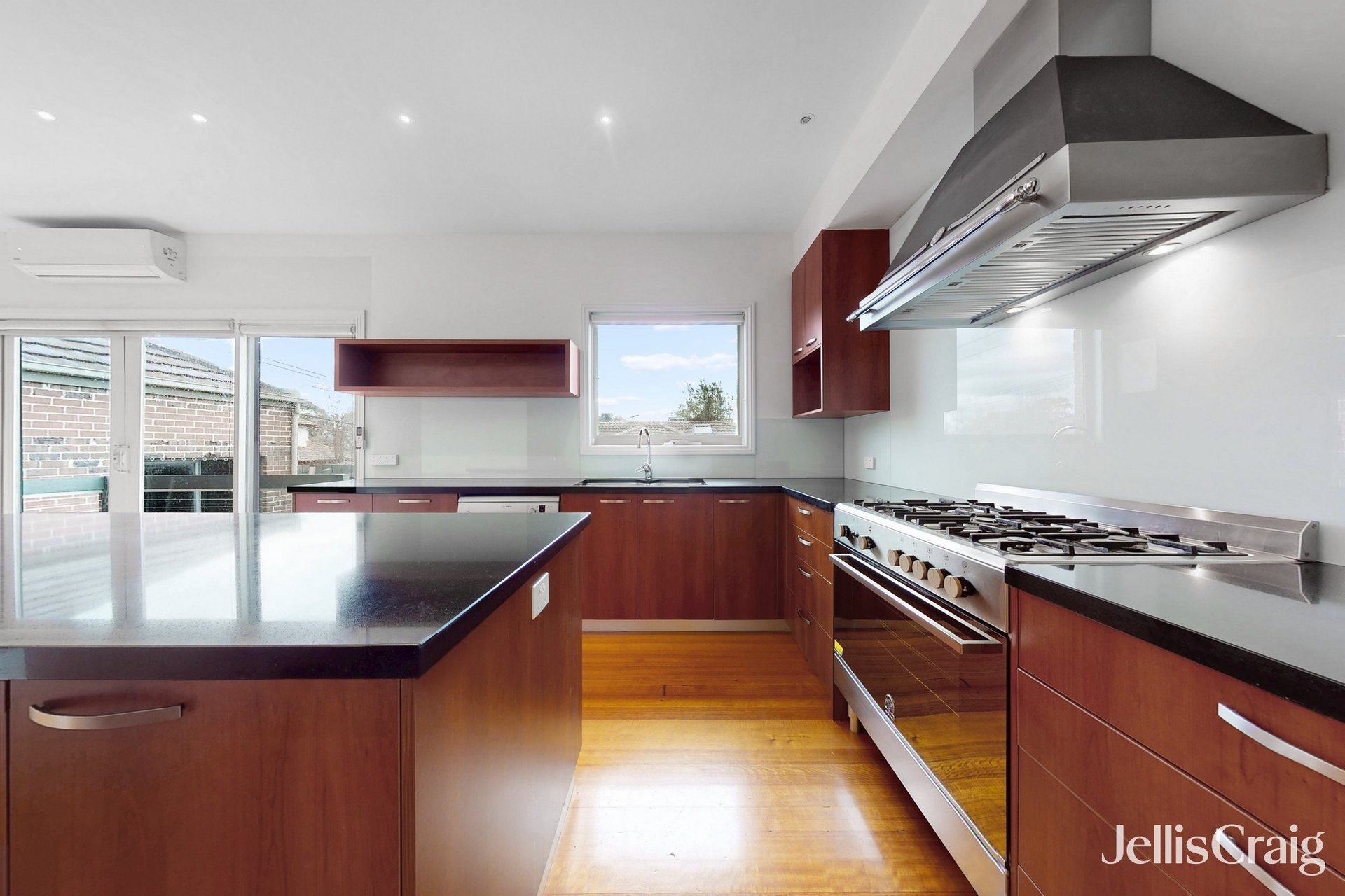 1B Oloughlan Street, Ormond image 3