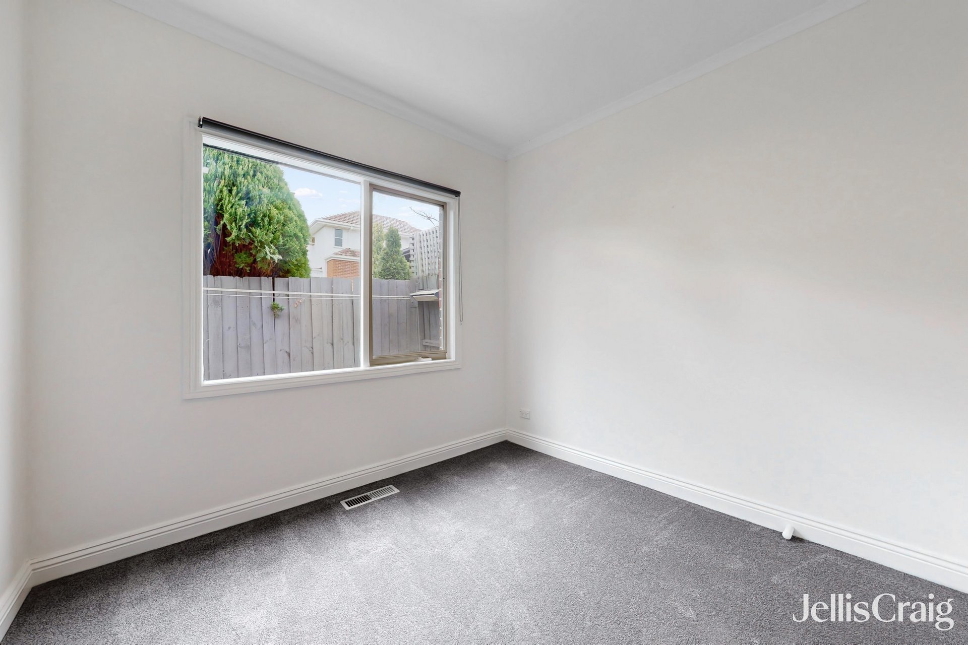 1B Oloughlan Street, Ormond image 8