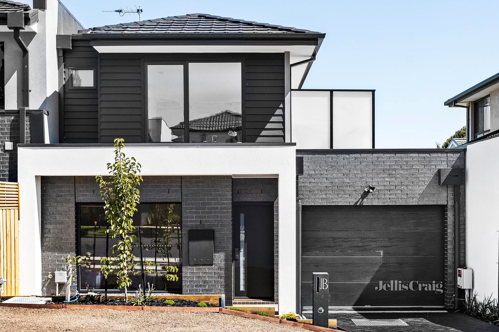 1b Rutland Street, Niddrie image 1