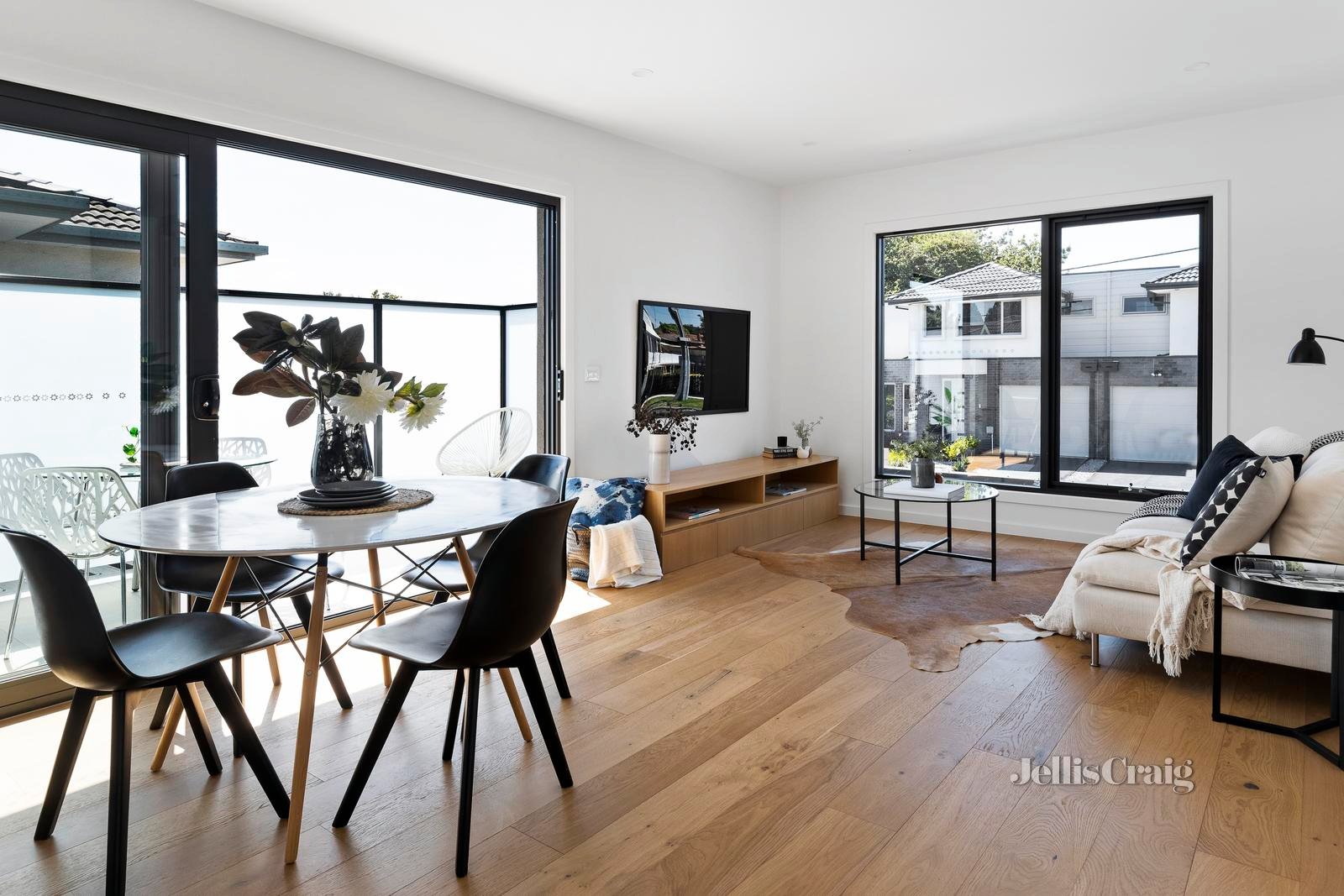 1b Rutland Street, Niddrie image 6