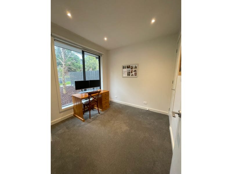 Property Gallery Thumbnail 9