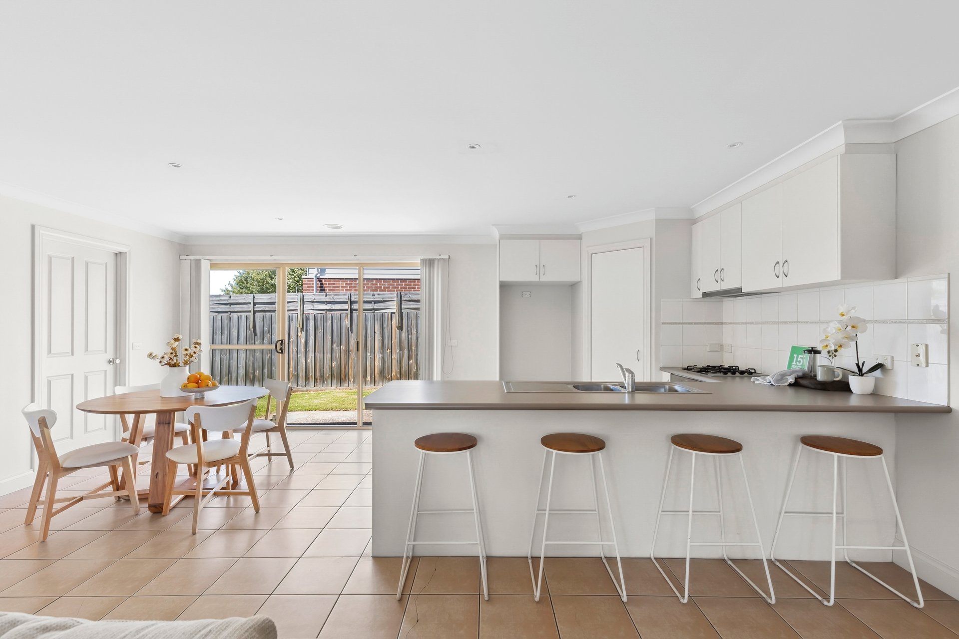 1B Tasman Avenue, Belmont image 3