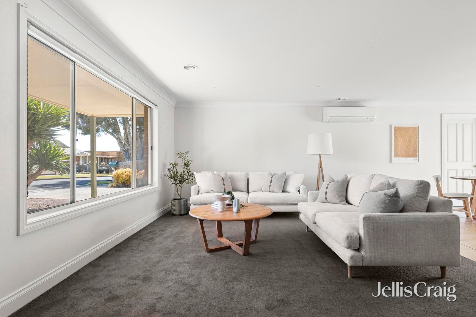 1B Tasman Avenue, Belmont image 2