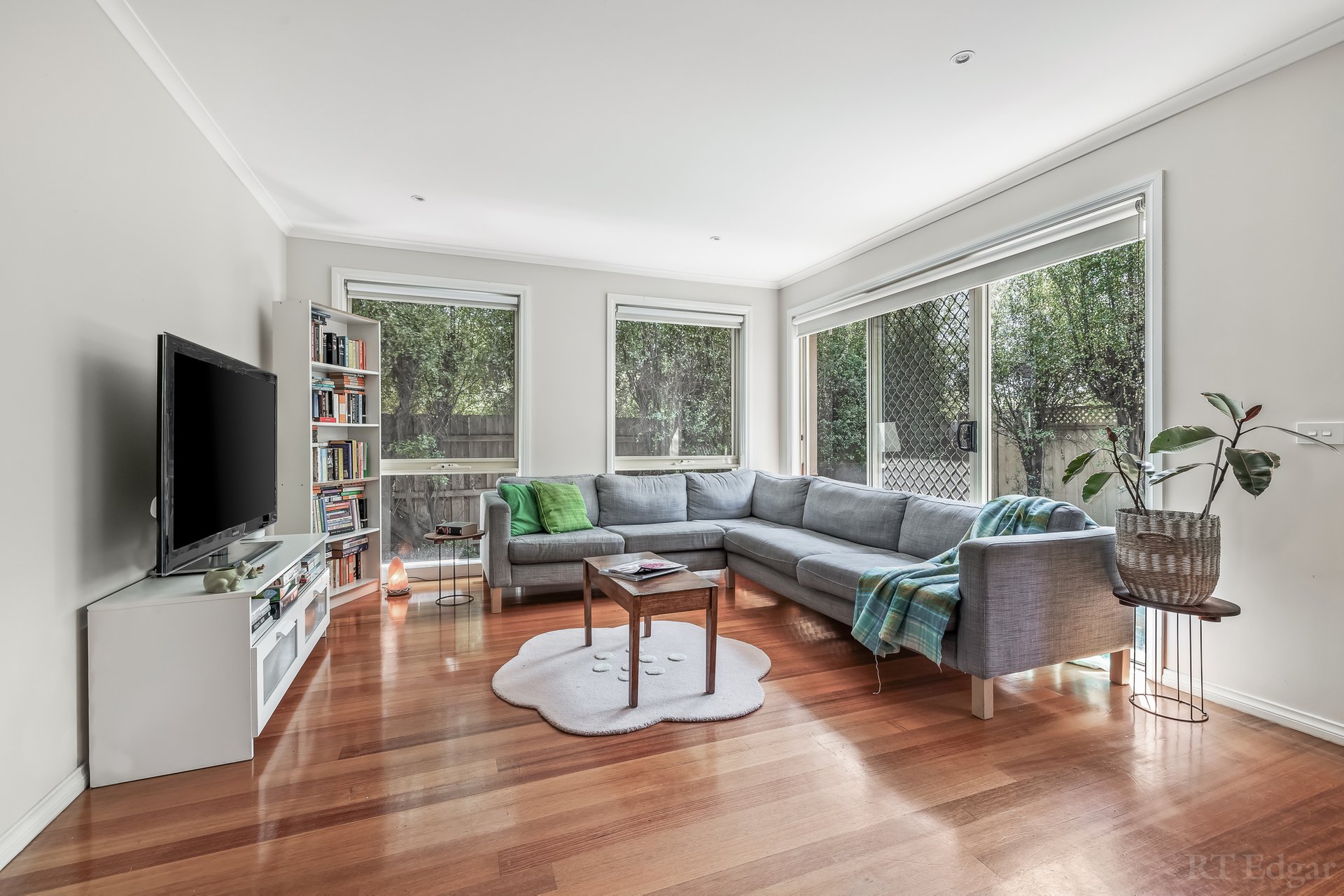 Property Gallery Thumbnail 2