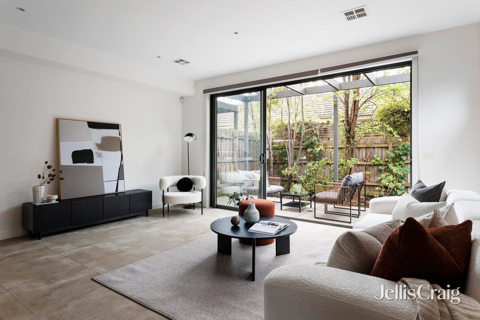 1B Toni Street, Doncaster image 3