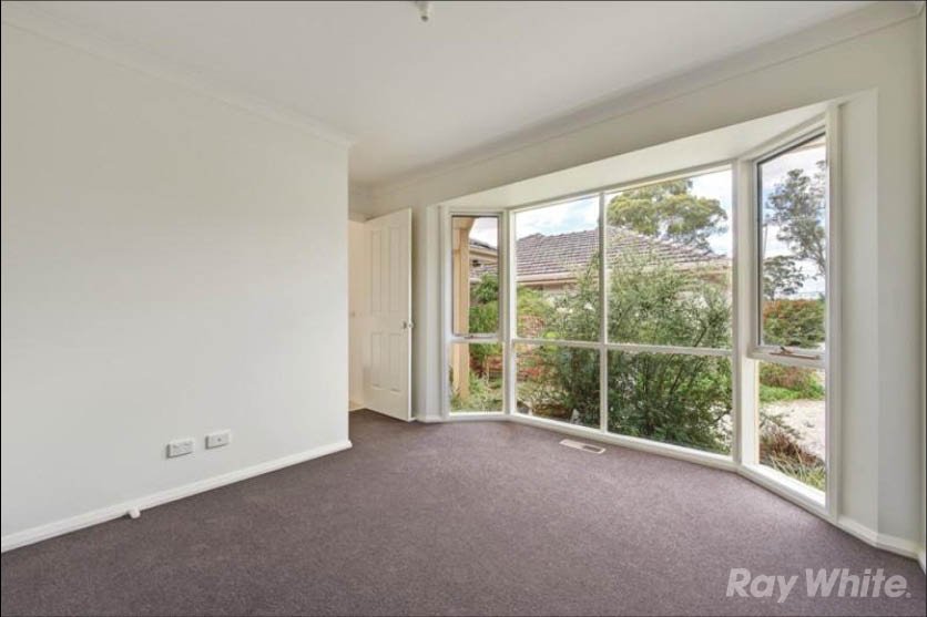 1B View Road, Glen Waverley image 3