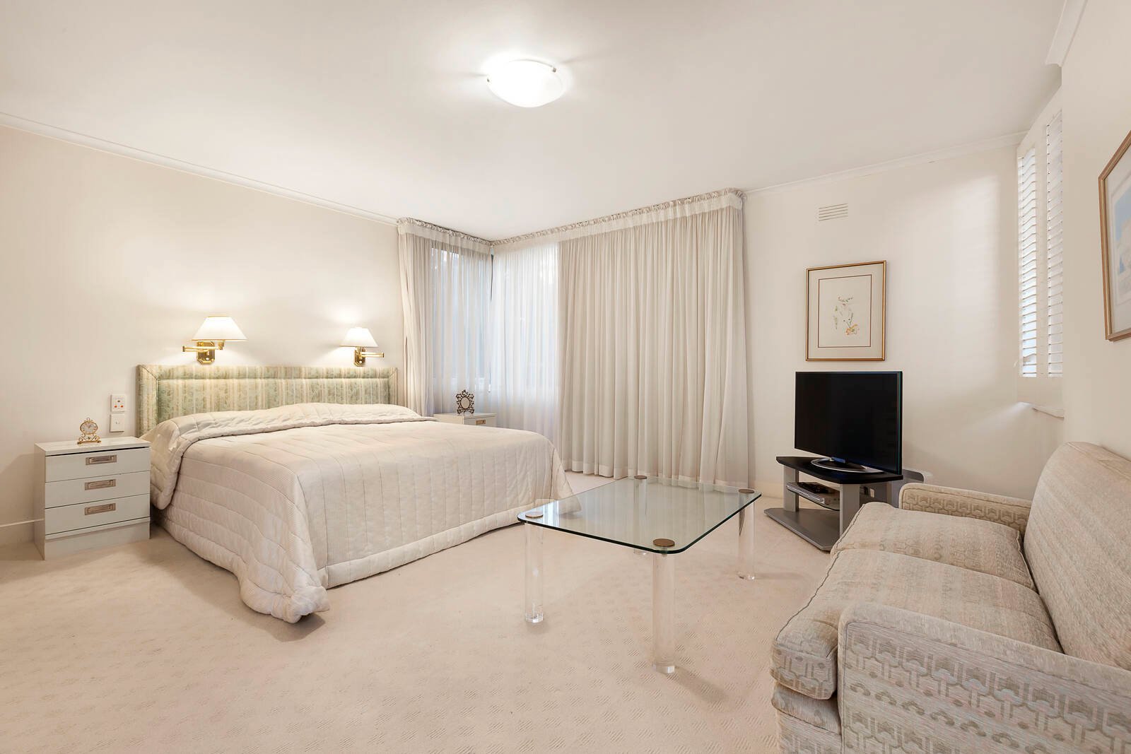 Property Gallery Thumbnail 12