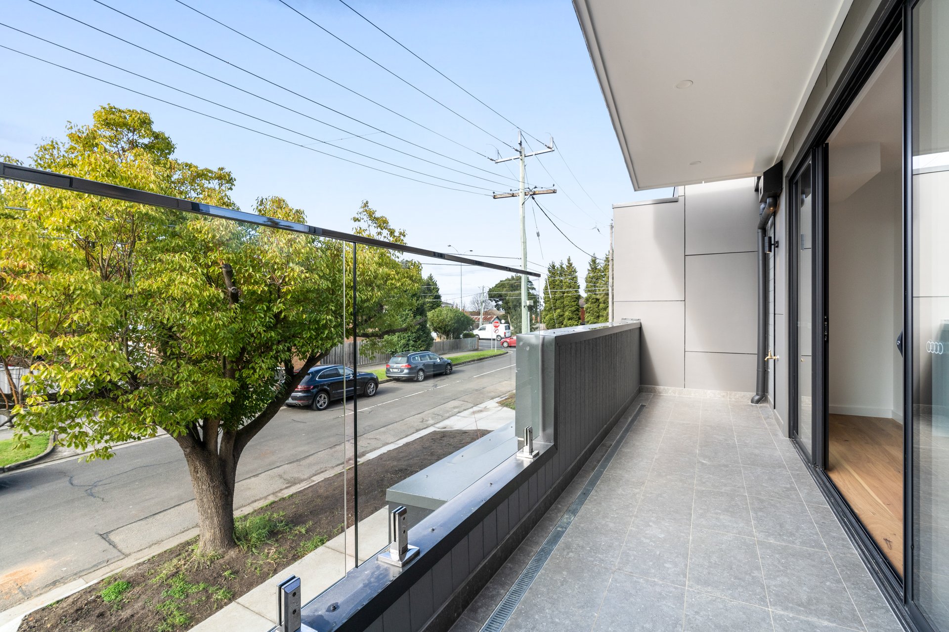 Property Gallery Thumbnail 9