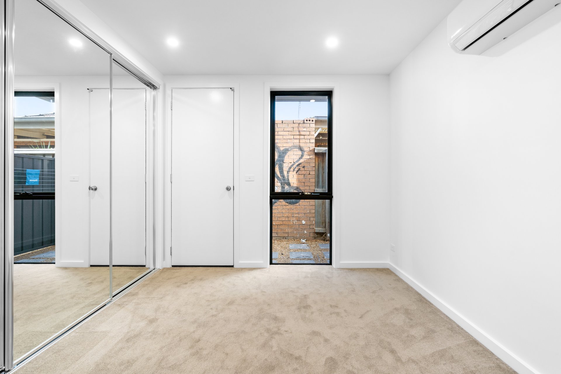 Property Gallery Thumbnail 5