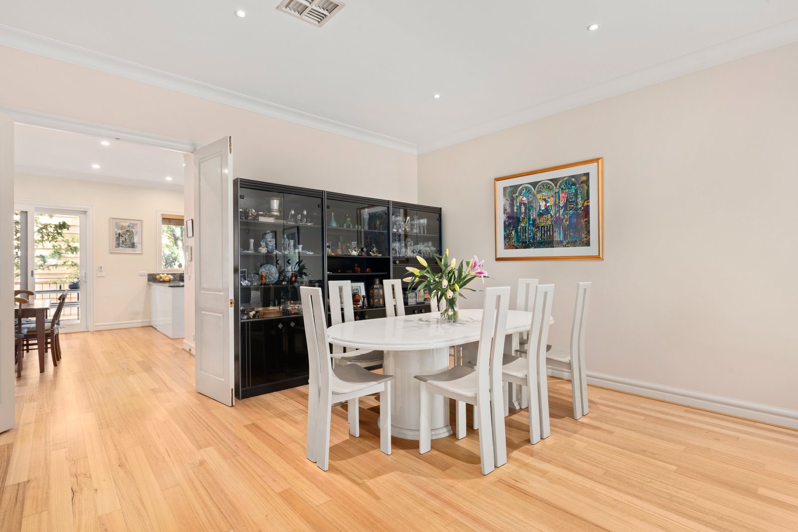 Property Gallery Thumbnail 3