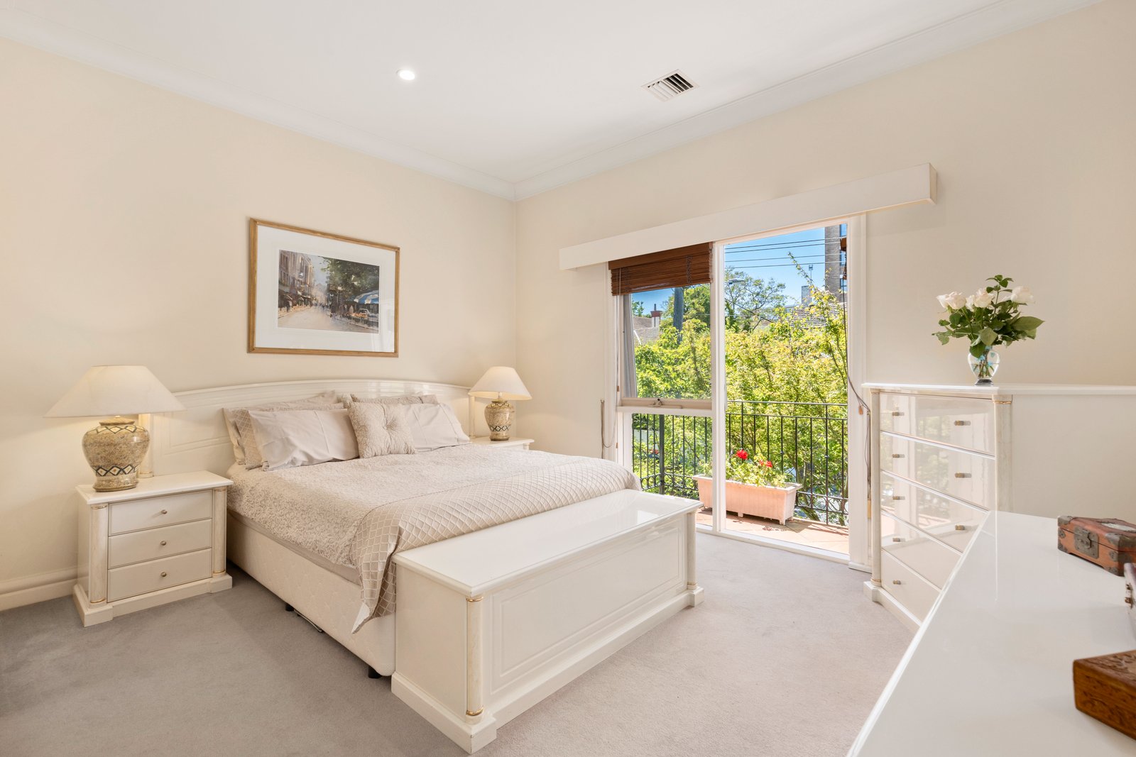 Property Gallery Thumbnail 8
