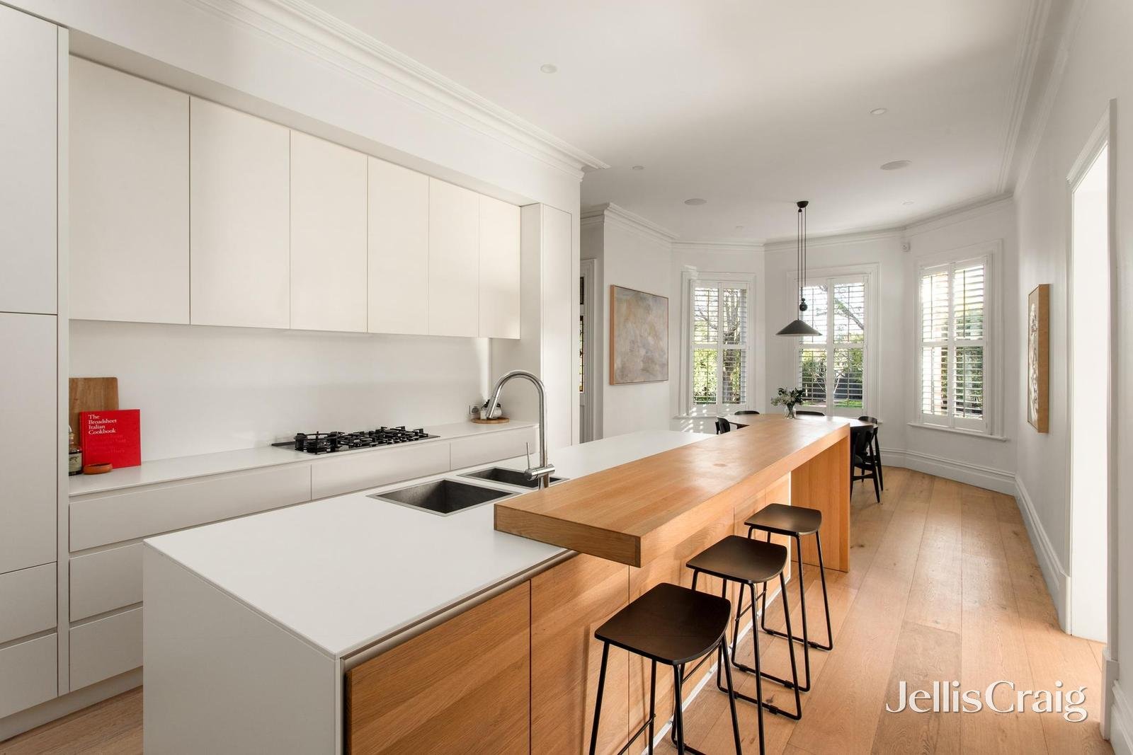 1c Linda Crescent, Hawthorn image 5