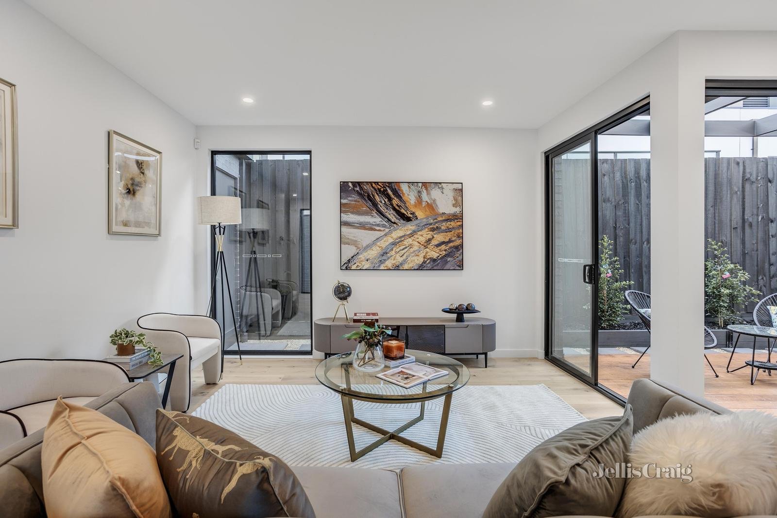 1C Lord Street, Doncaster East image 9