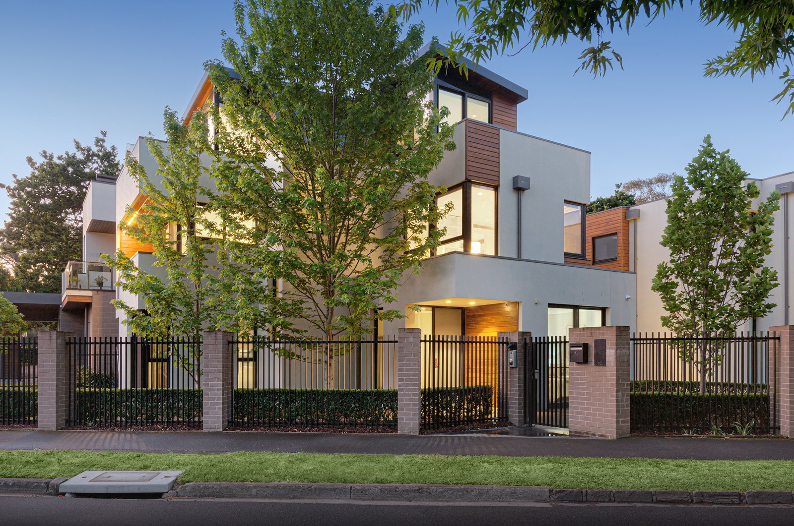 1C Mangarra Road