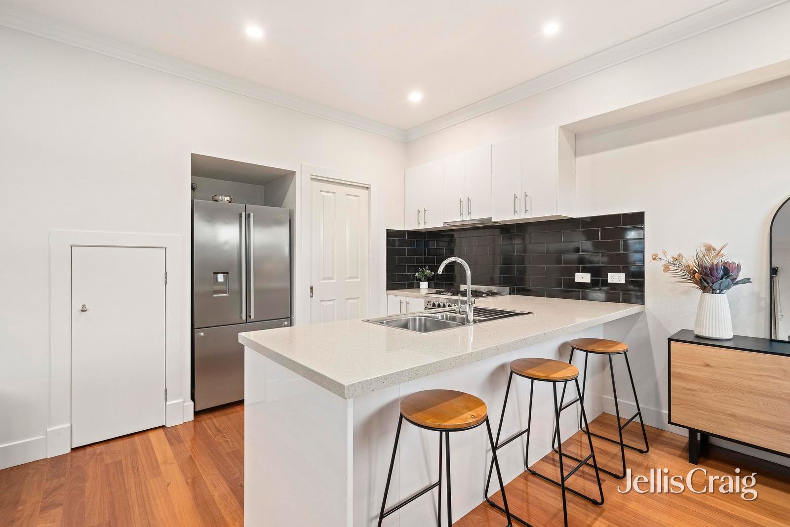 1D John Street, Lilydale image 3