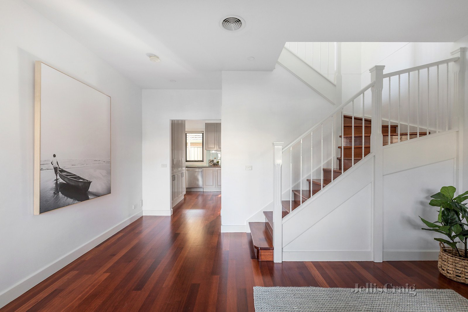 1f Tovan Akas Avenue, Bentleigh image 3