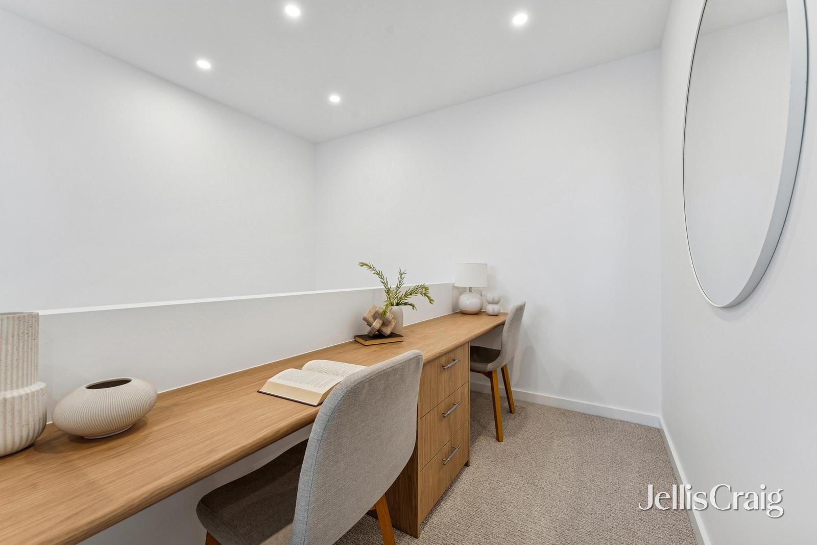 2 & 2A Zander Court, Doncaster image 8