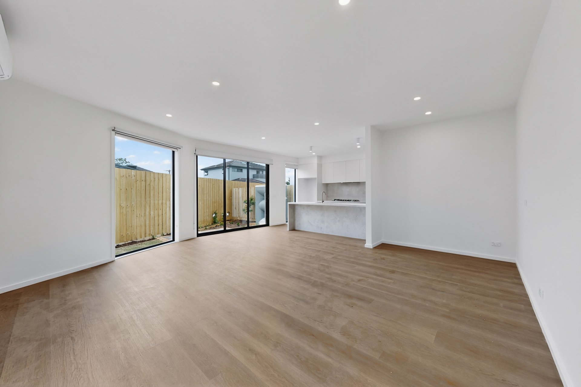 2 & 3/23 Lilac Street, Bentleigh East image 1