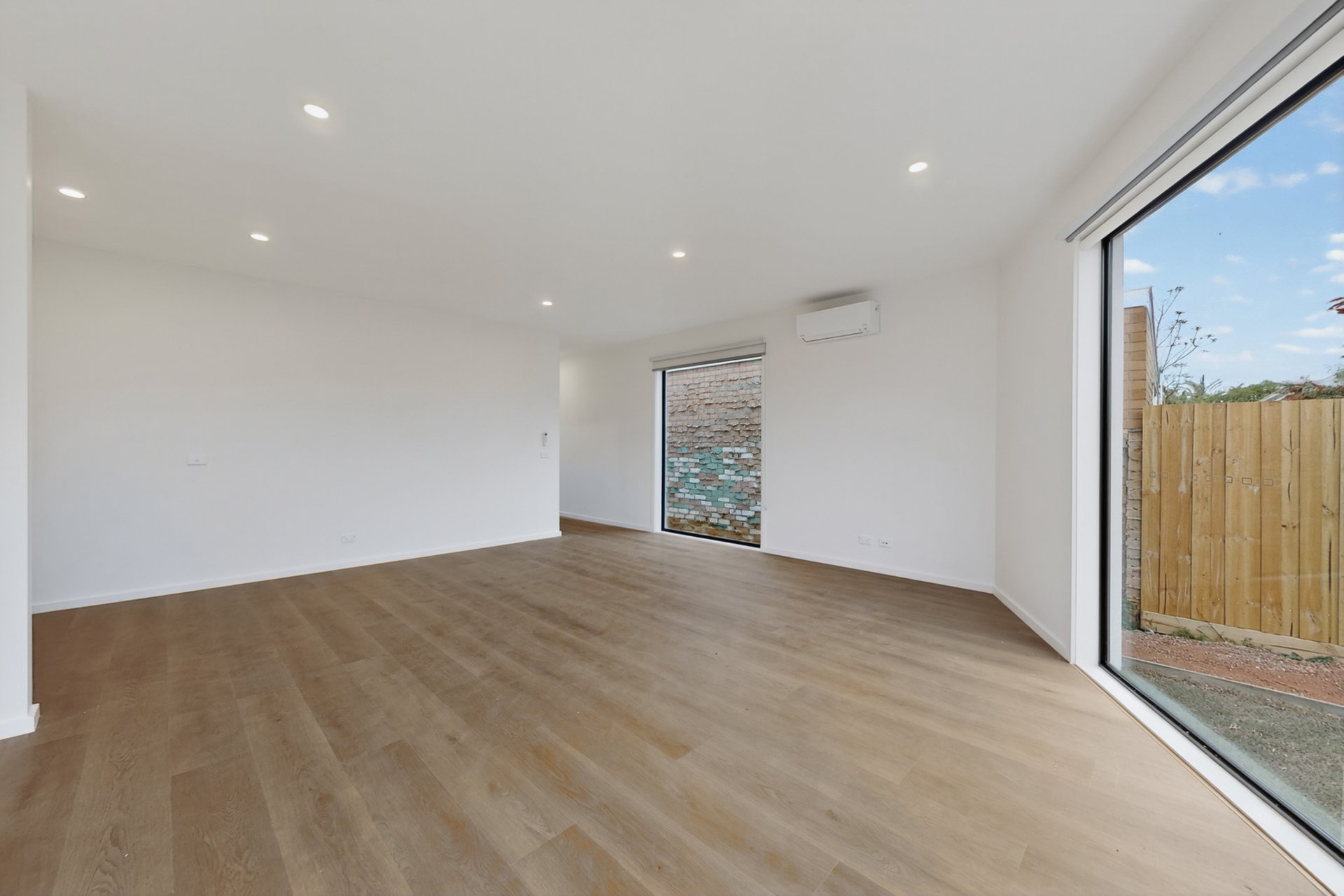 2 & 3/23 Lilac Street, Bentleigh East image 4