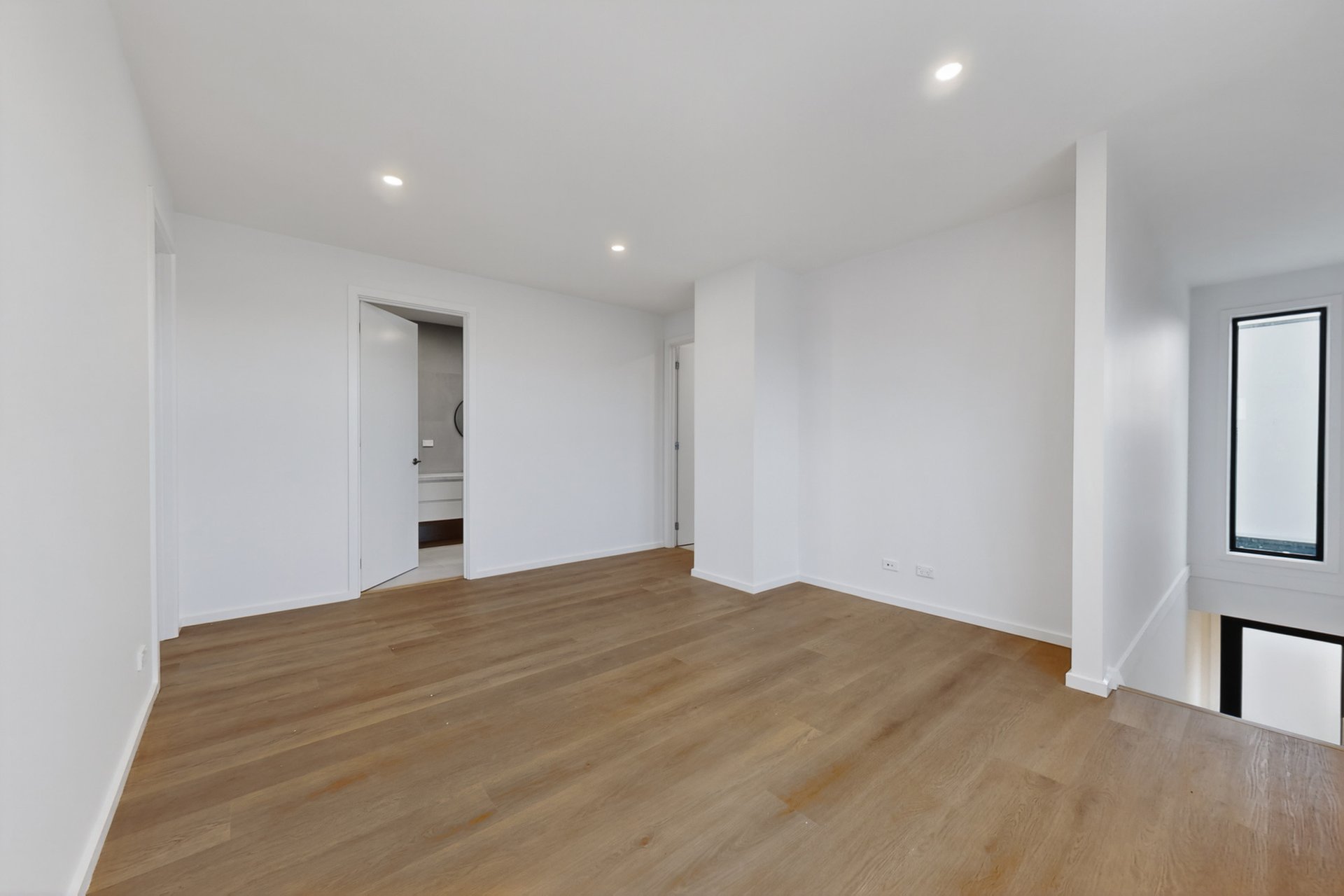 2 & 3/23 Lilac Street, Bentleigh East image 7