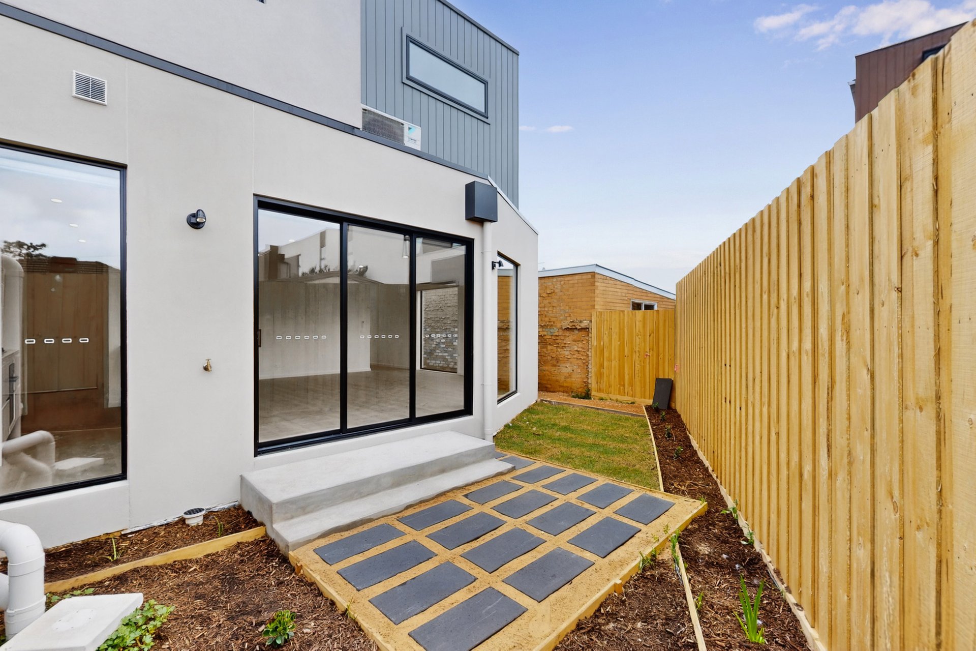 2 & 3/23 Lilac Street, Bentleigh East image 12