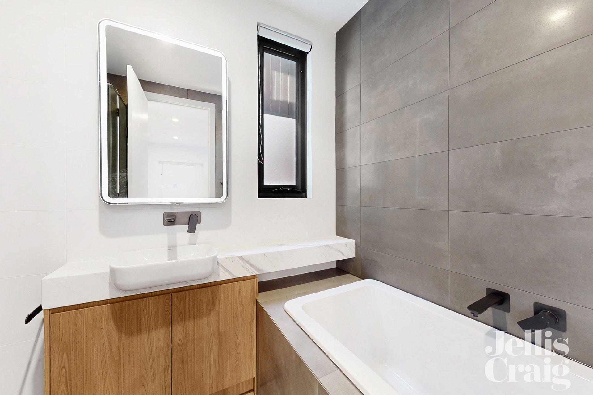 2 & 3/3 Duckmanton Court, Bentleigh East image 12