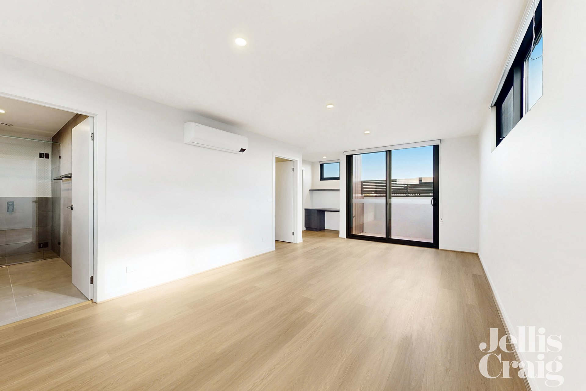 2 & 3/3 Duckmanton Court, Bentleigh East image 8
