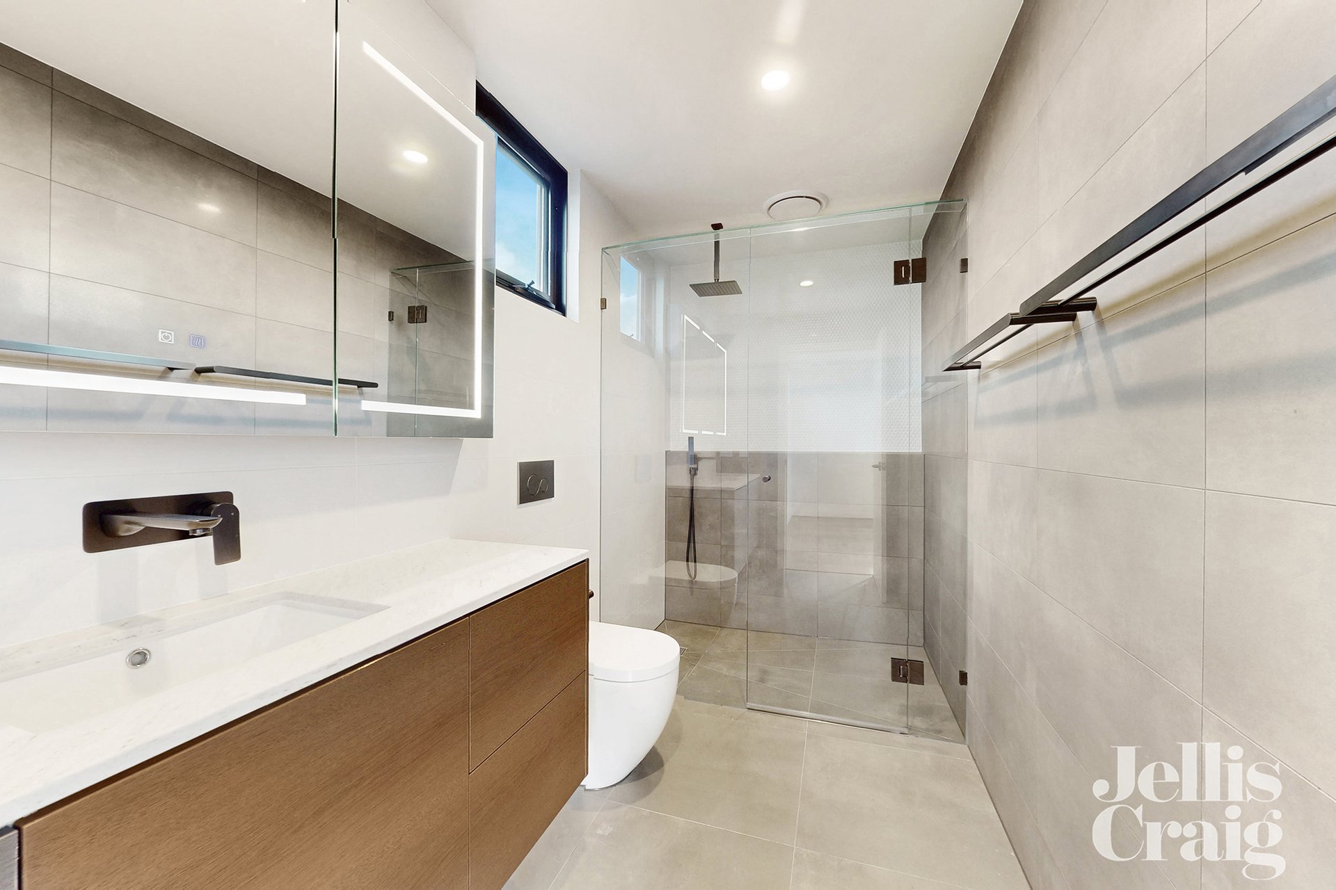 2 & 3/3 Duckmanton Court, Bentleigh East image 11