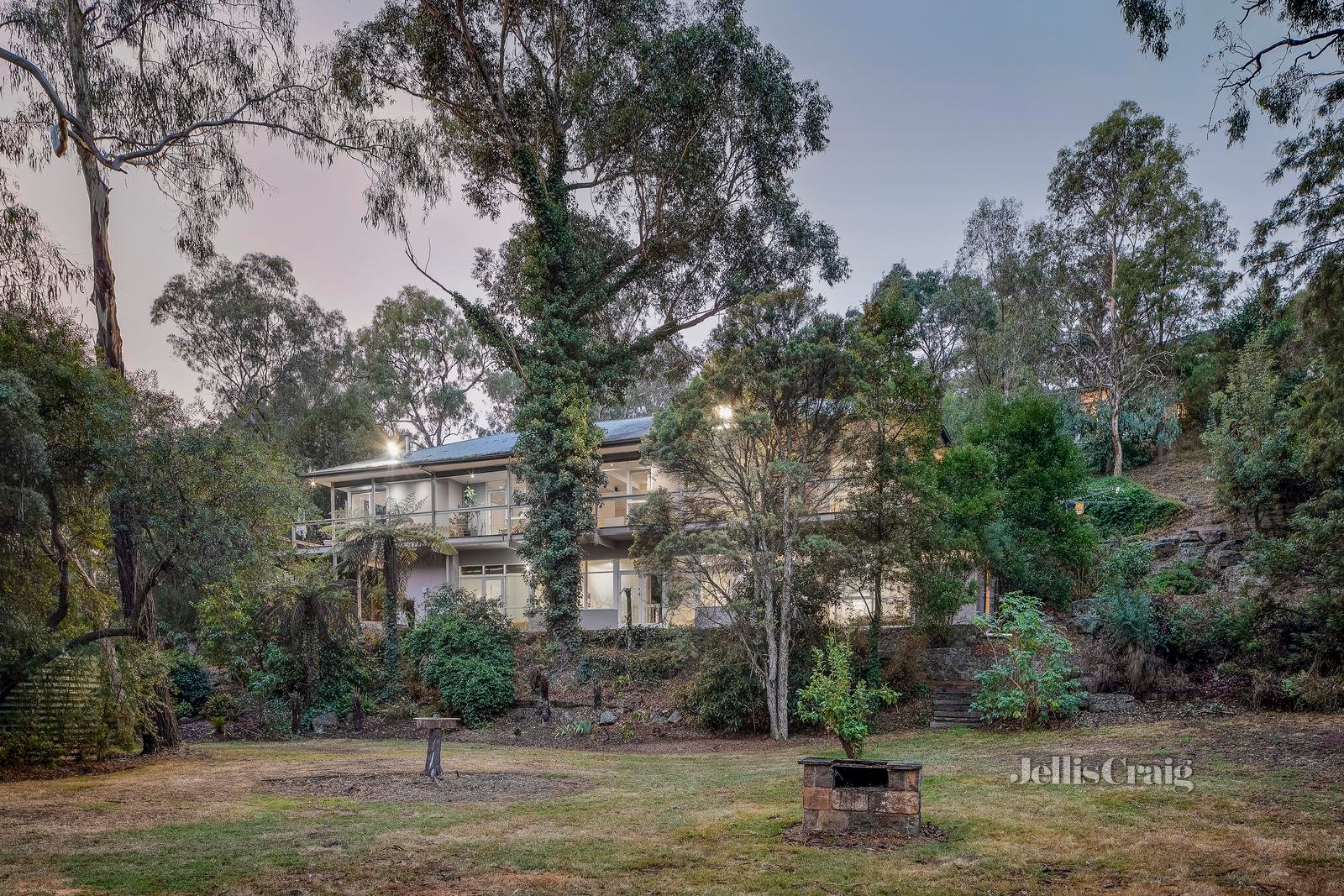 2-4 Antoinette Boulevard, Eltham image 1