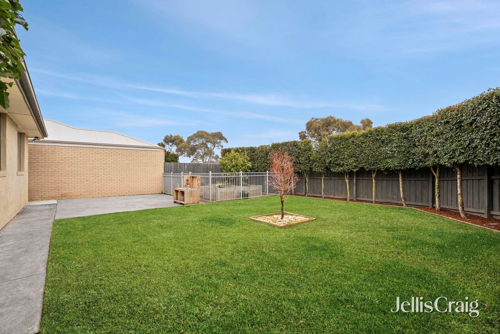 2-4 Basford Court, Marshall image 10