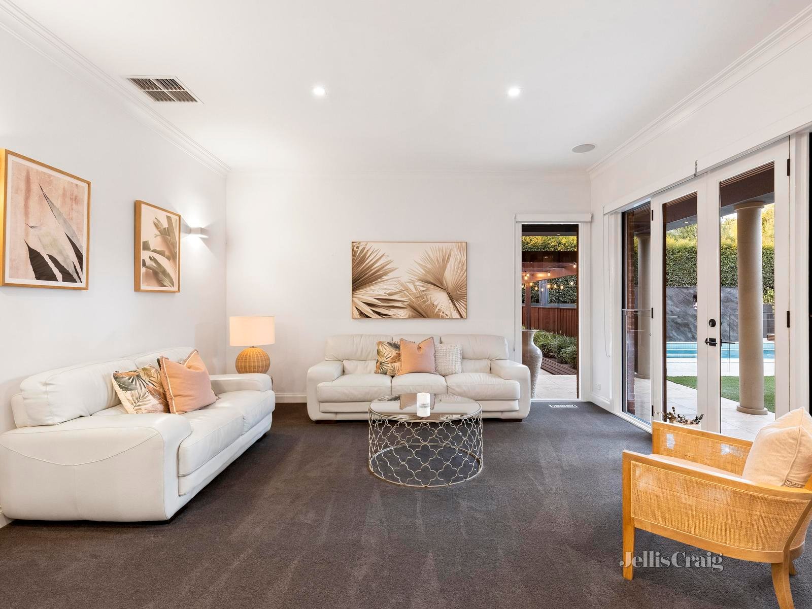 2-4 Camber Avenue, Park Orchards image 7