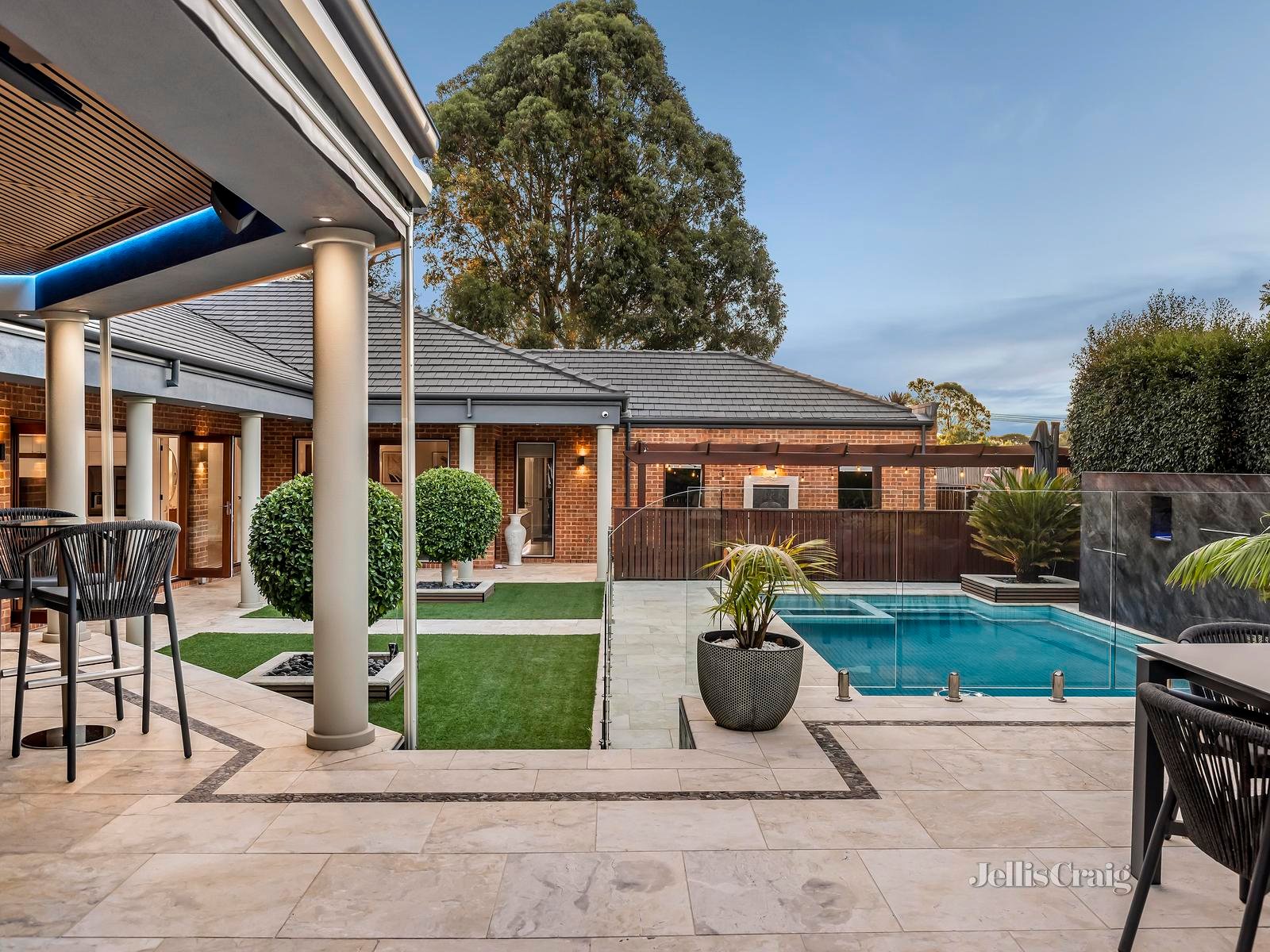 2-4 Camber Avenue, Park Orchards image 23