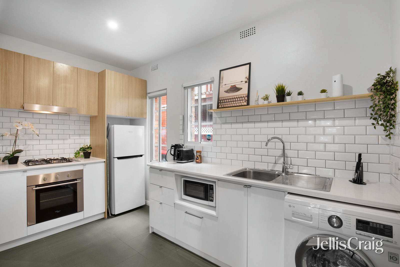 2-4 Garden Avenue, East&nbsp;Melbourne image 8