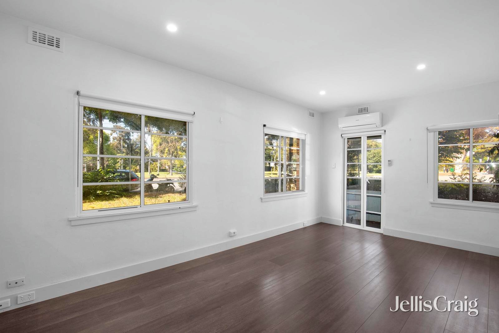 2-4 Garden Avenue, East&nbsp;Melbourne image 16