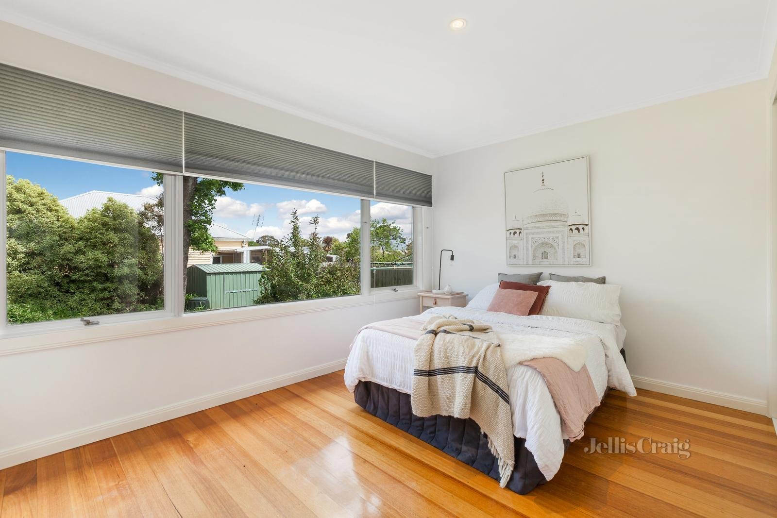 2-4 Gray Street, Woodend image 6