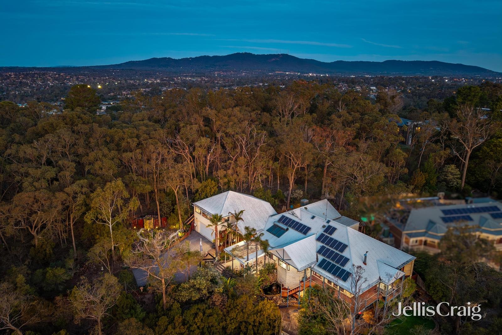 2-4 Stringy Bark Rise, Croydon North image 6