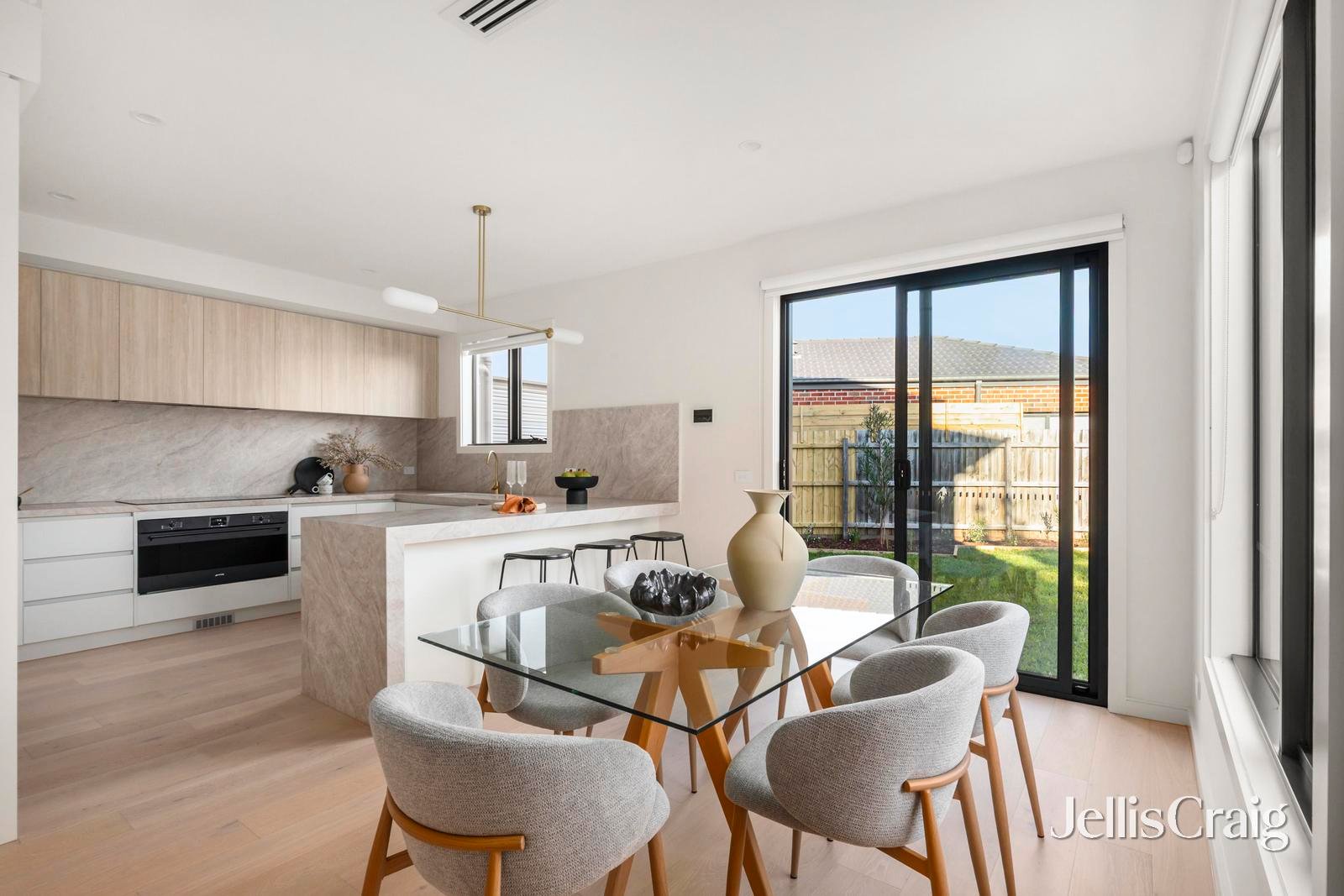 2 & 4/11 Laurence Avenue, Airport&nbsp;West image 14