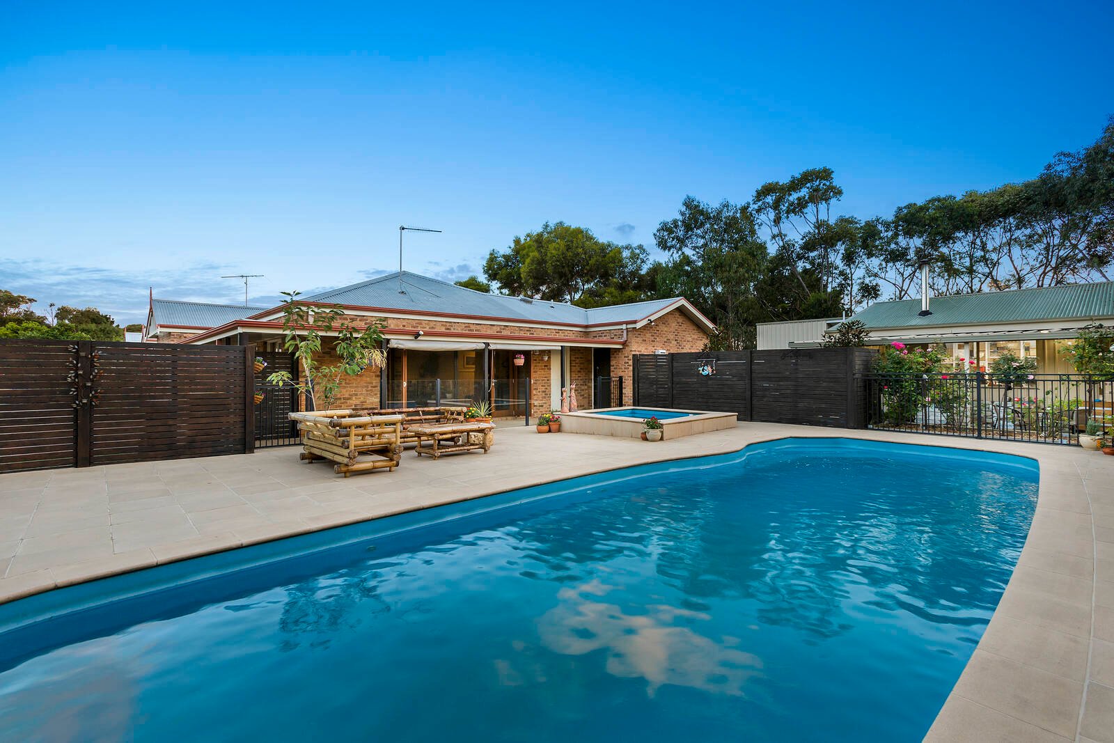 Property Gallery - Main Image
