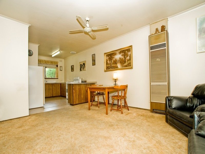 2, 7 FORTUNA Avenue, Croydon image 1