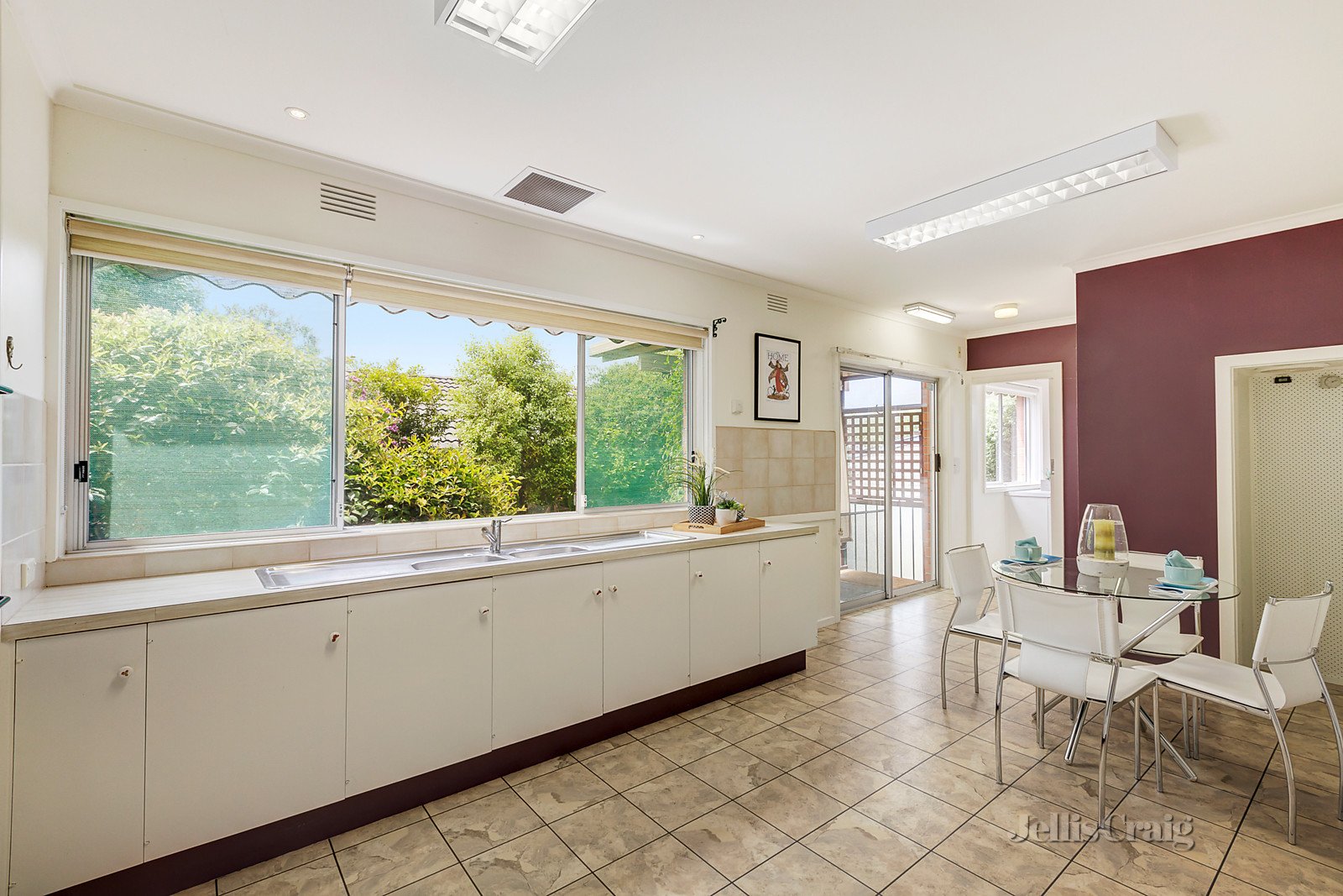 2 Abelia Street, Forest Hill image 7