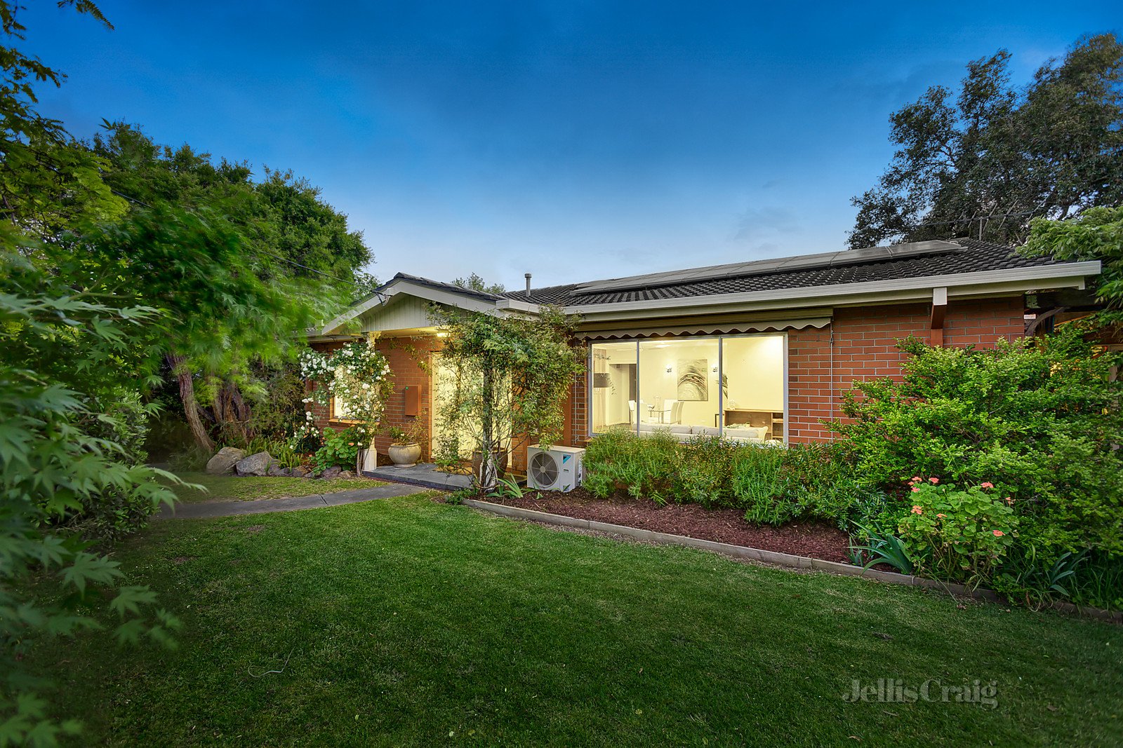 2 Abelia Street, Forest Hill image 15