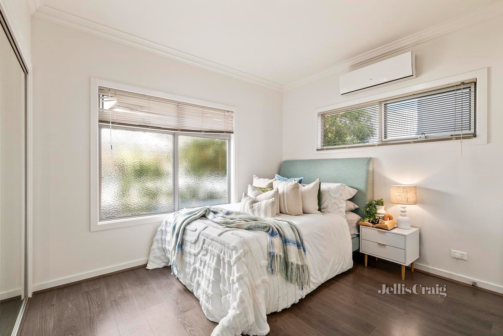 2 Adriana Close, Mooroolbark image 5