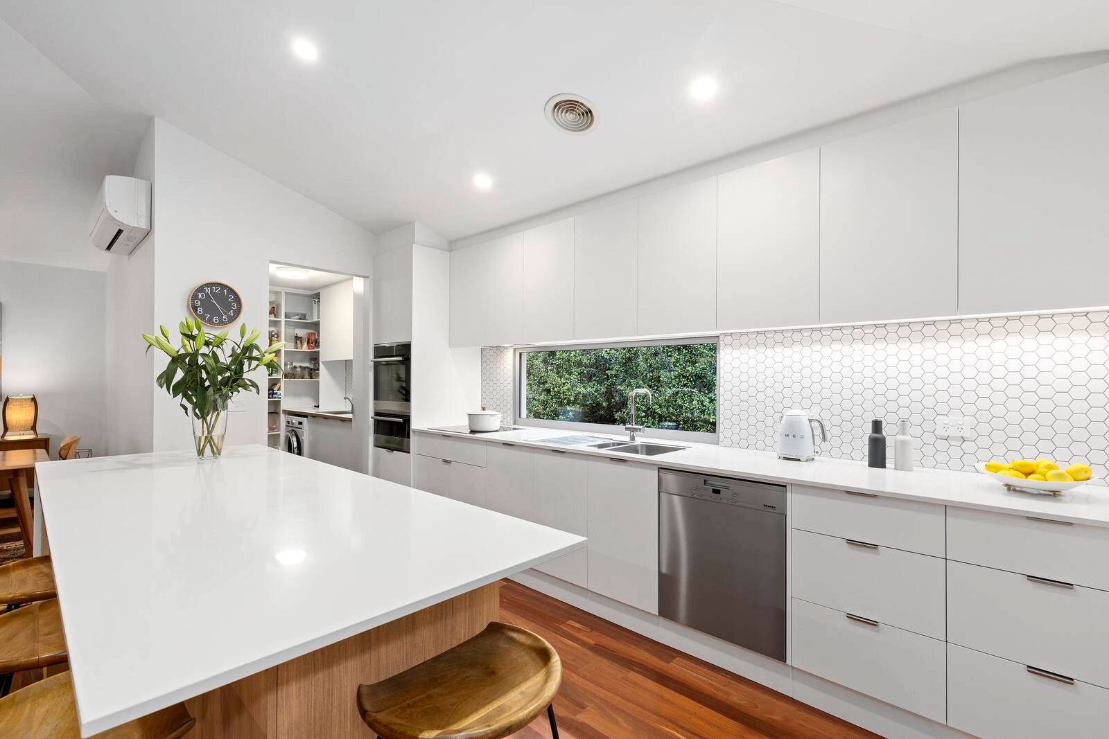 Property Gallery Thumbnail 9