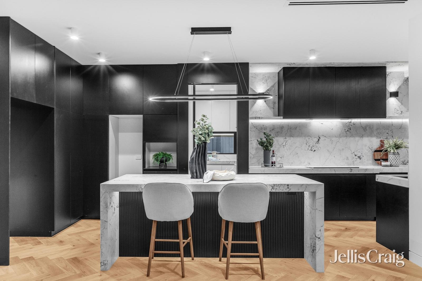 2 Aitchison Court, Glen&nbsp;Waverley image 6