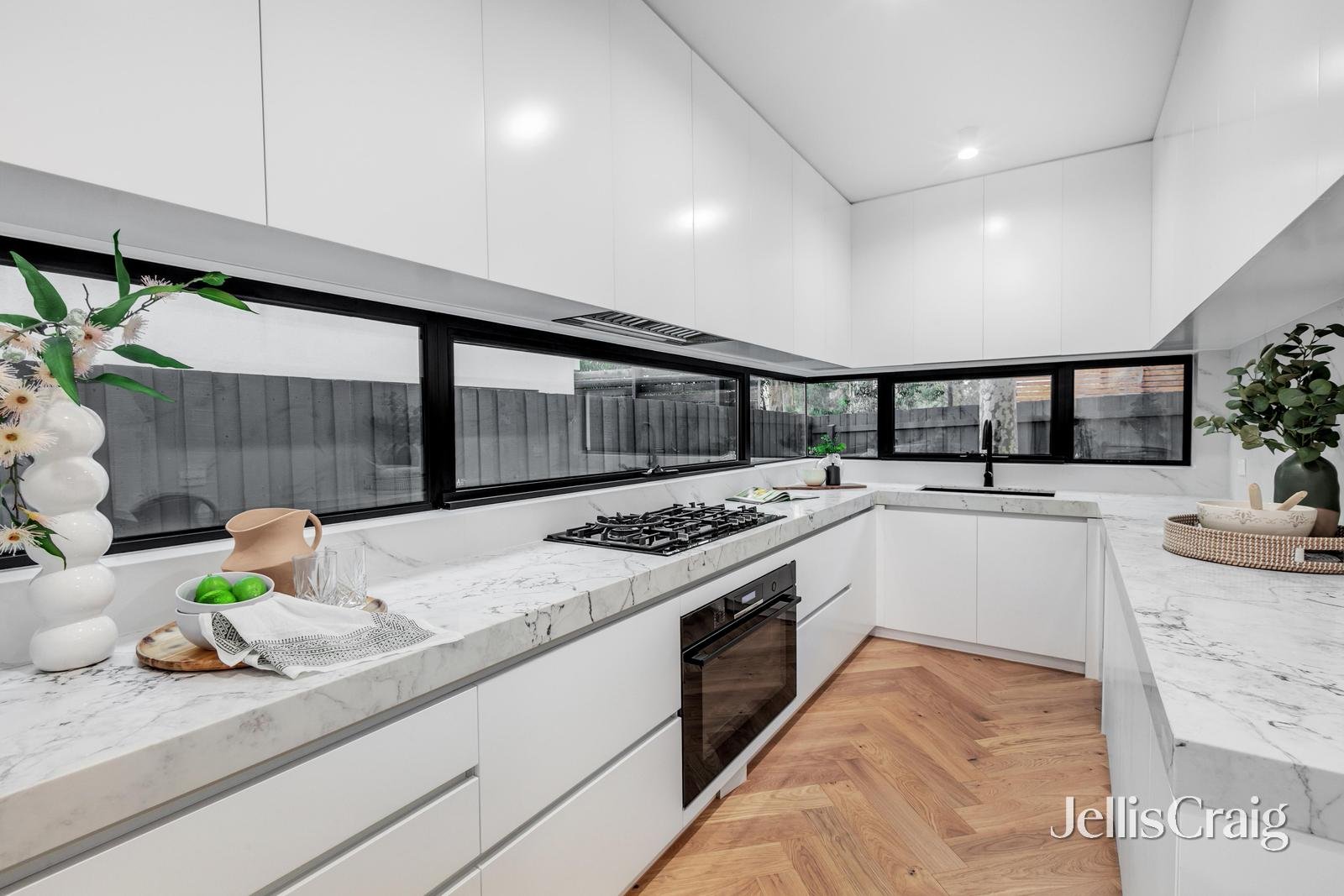2 Aitchison Court, Glen&nbsp;Waverley image 7