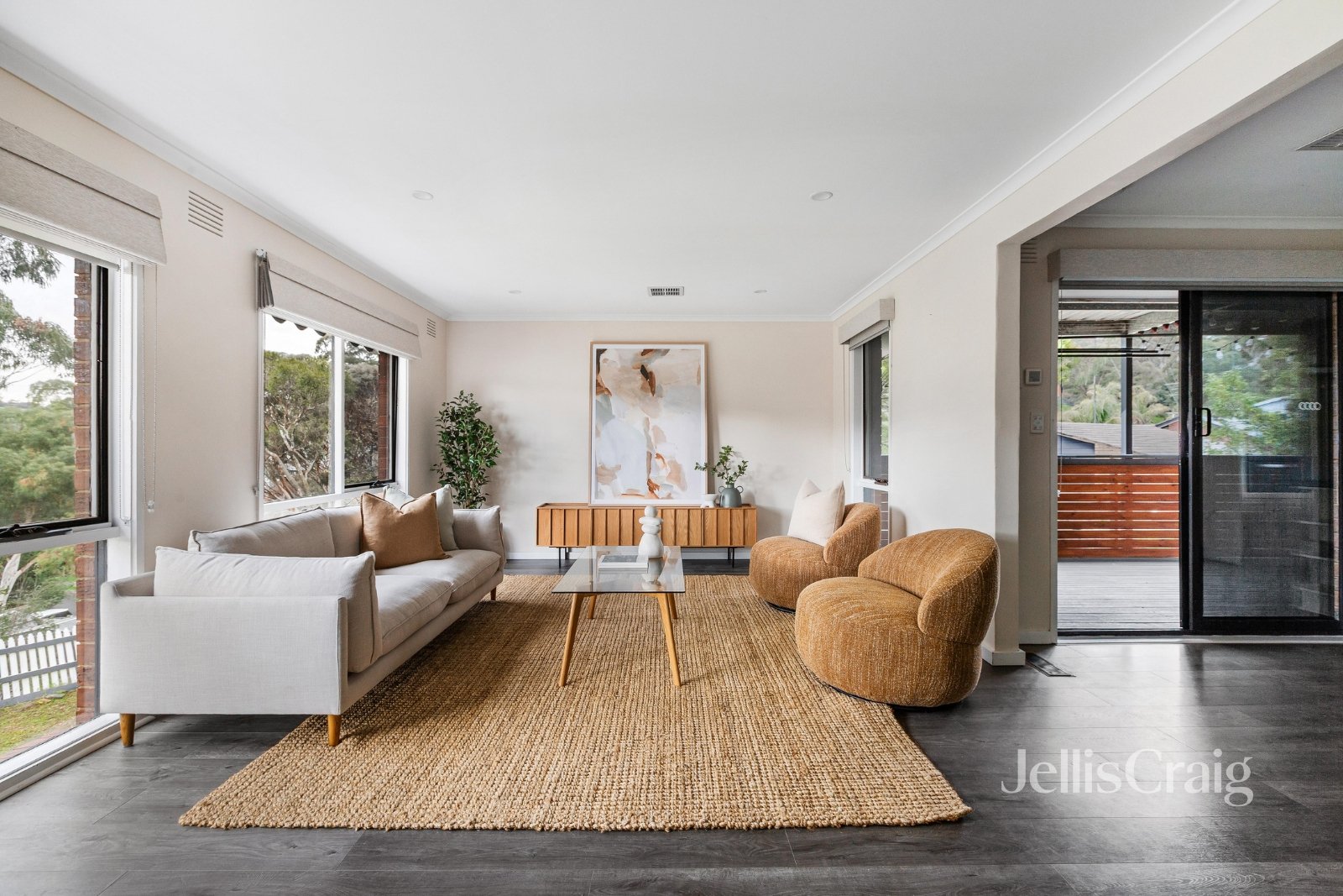 2 Akima Close, Greensborough image 5