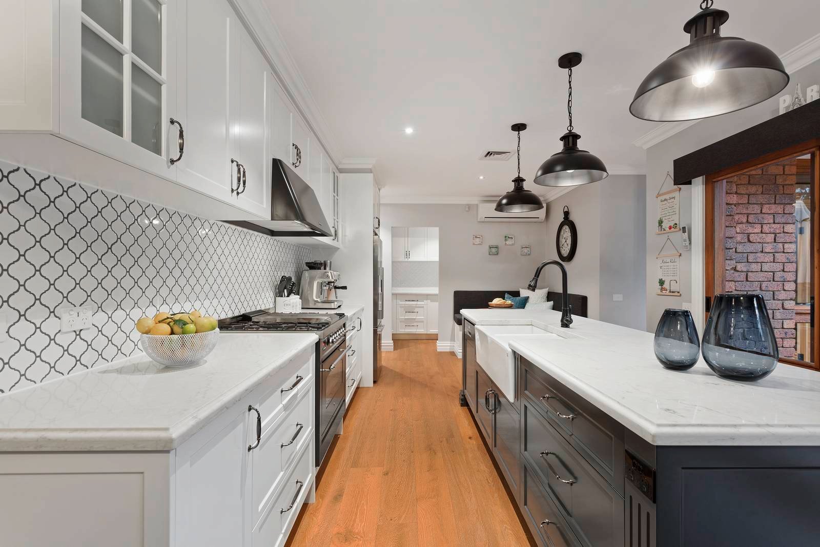 Property Gallery Thumbnail 3