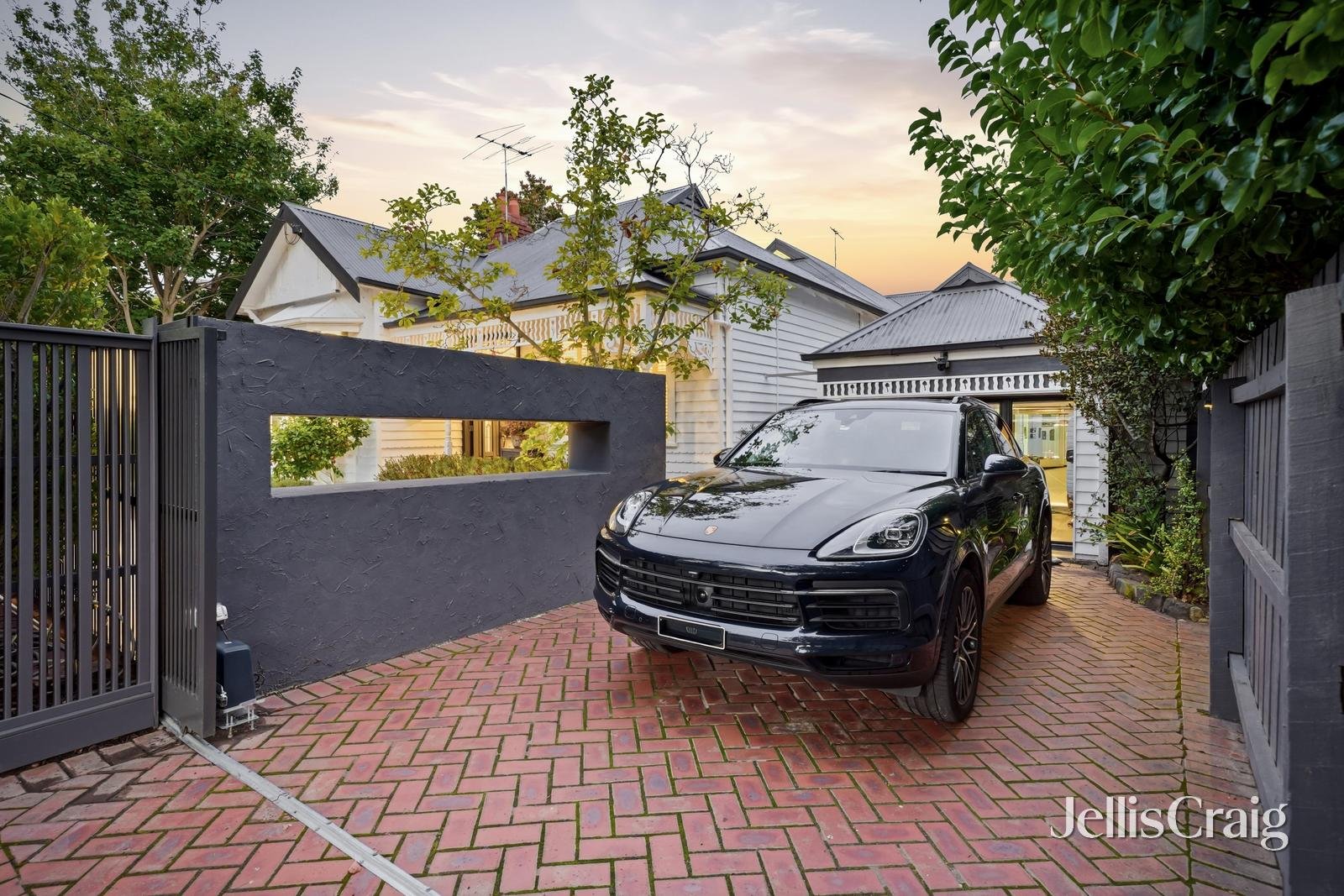 2 Alexandra Avenue, Canterbury image 18
