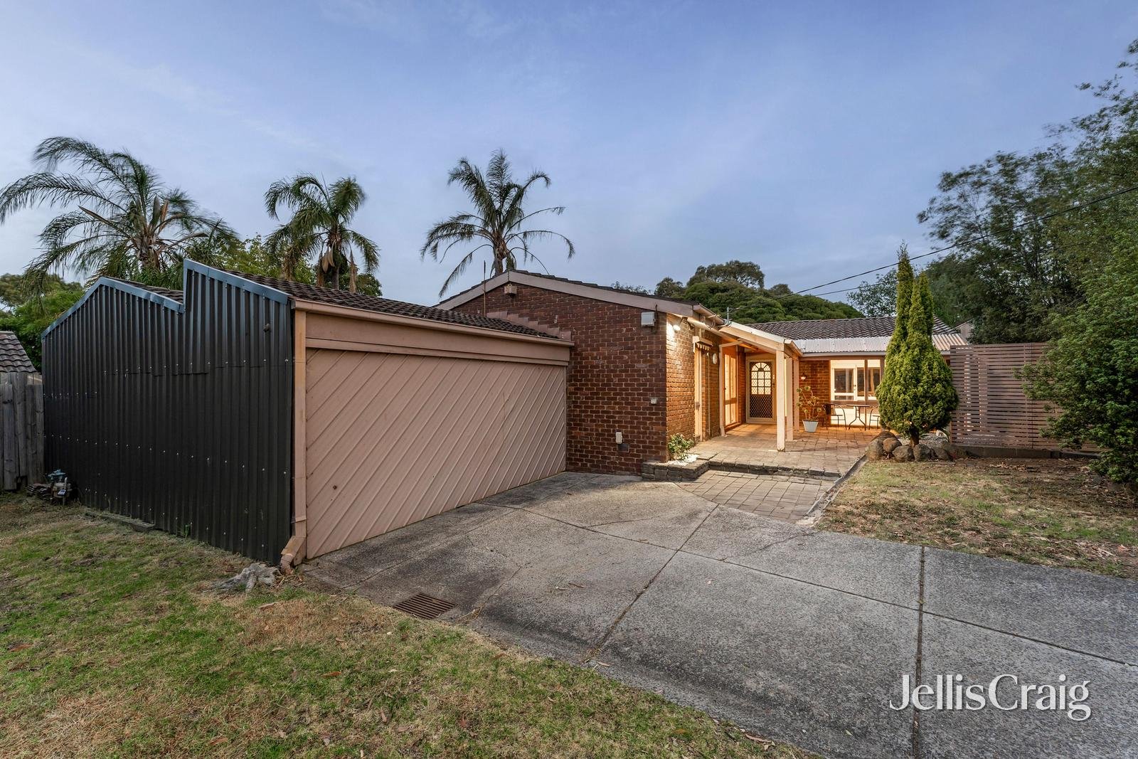 2 Allure Court, Glen&nbsp;Waverley image 1